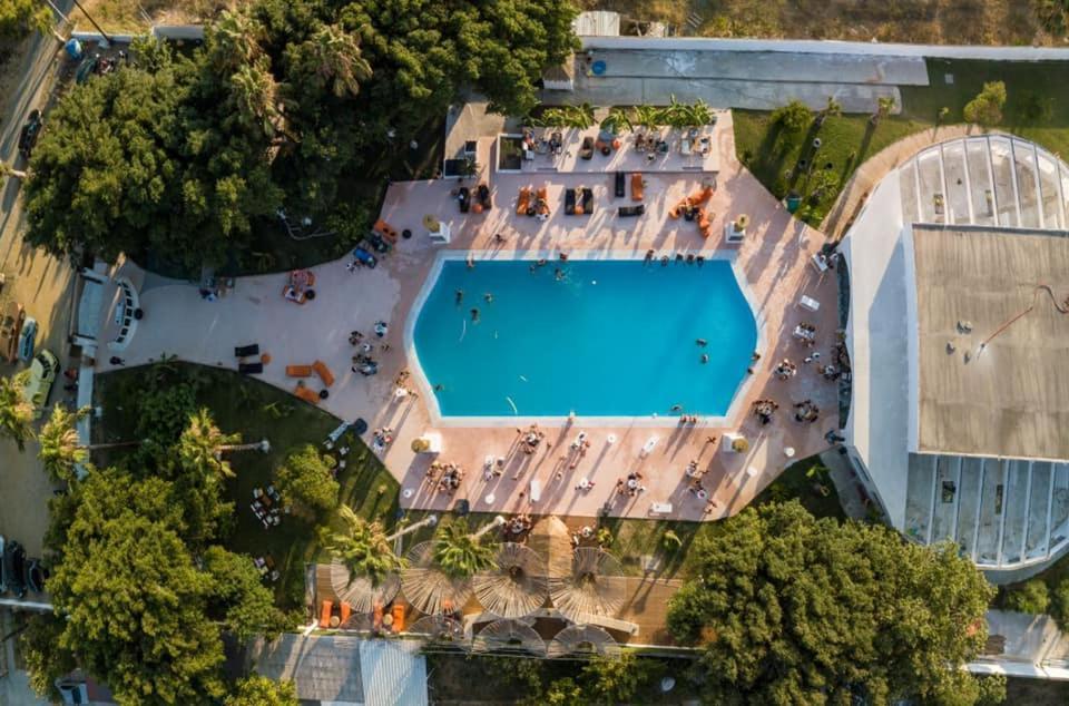 Black Amber Boutique Hotel Λάμπη Εξωτερικό φωτογραφία