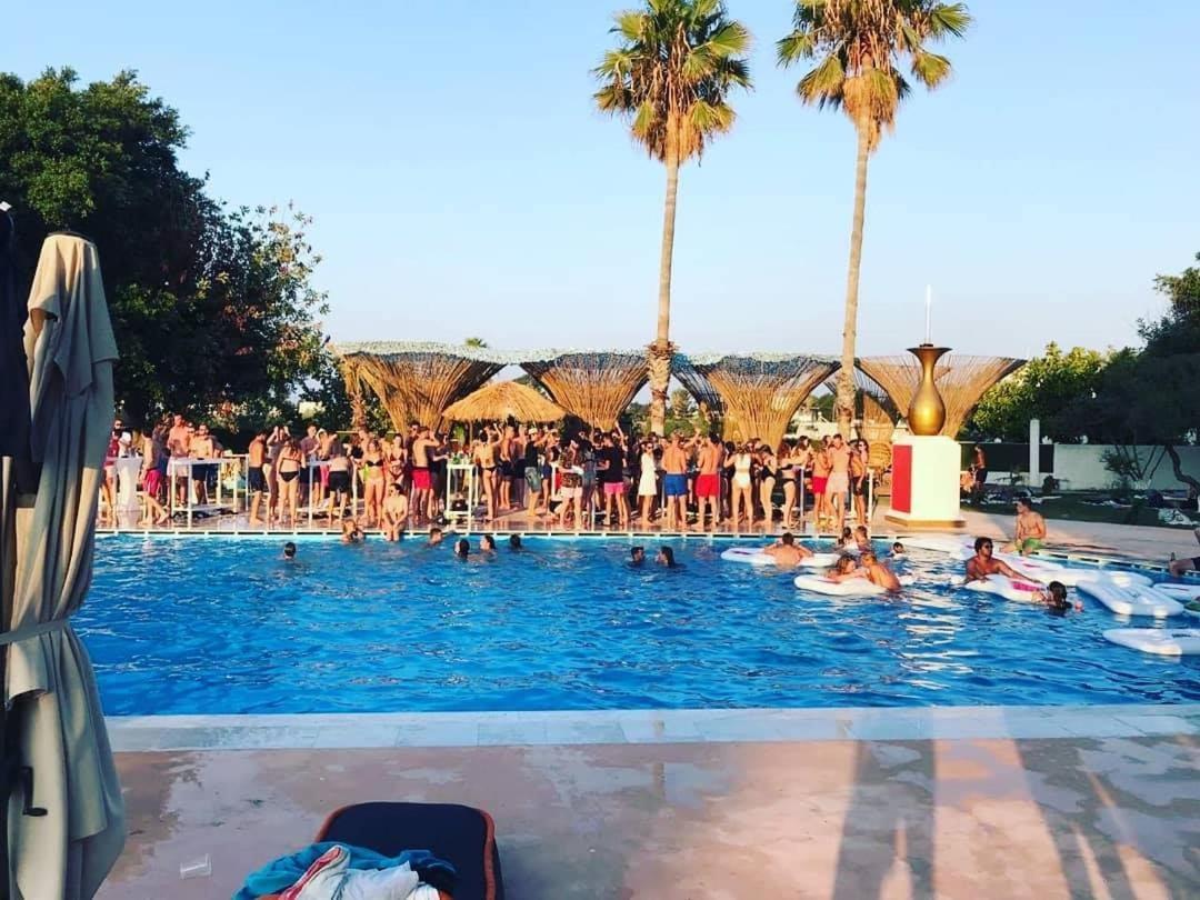 Black Amber Boutique Hotel Λάμπη Εξωτερικό φωτογραφία